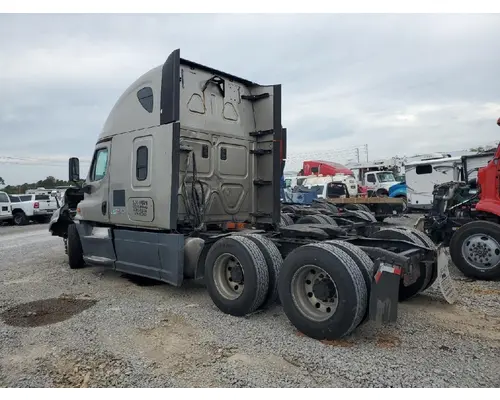 FREIGHTLINER CASCADIA Complete Vehicle