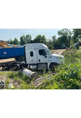 FREIGHTLINER CASCADIA Complete Vehicle