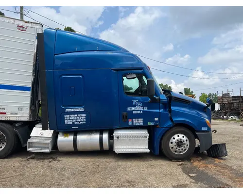 FREIGHTLINER CASCADIA Complete Vehicle