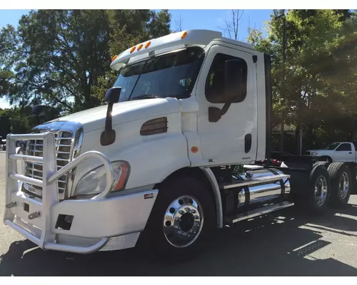 FREIGHTLINER CASCADIA Complete Vehicles