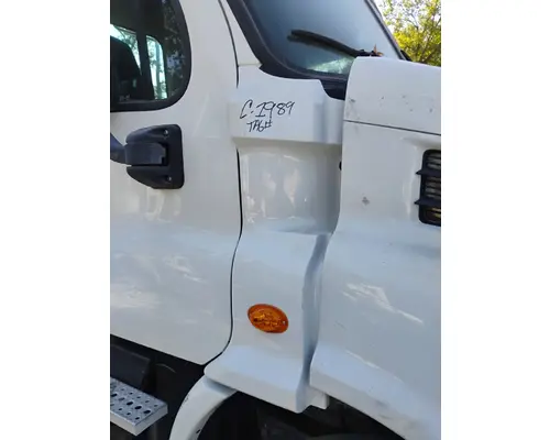 FREIGHTLINER CASCADIA Cowl