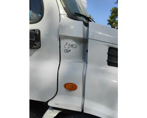 FREIGHTLINER CASCADIA Cowl