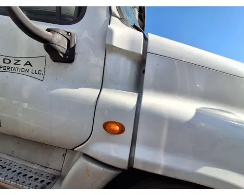 FREIGHTLINER CASCADIA Cowl