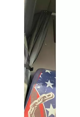 FREIGHTLINER CASCADIA Curtains