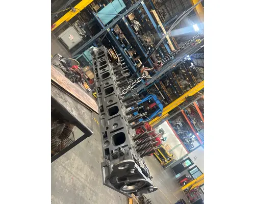 FREIGHTLINER CASCADIA Cylinder Head