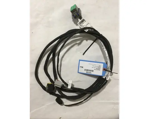 FREIGHTLINER CASCADIA DEF HEADER