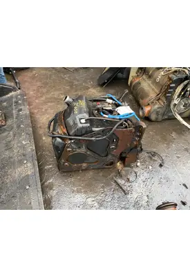 FREIGHTLINER CASCADIA DEF TANK(10005)