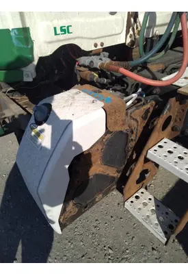 FREIGHTLINER CASCADIA DEF TANK