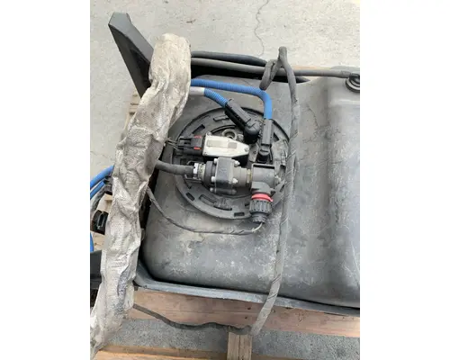 FREIGHTLINER CASCADIA DEF TANK