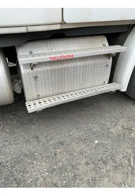 FREIGHTLINER CASCADIA DEF TANK