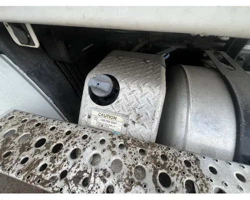 FREIGHTLINER CASCADIA DEF Tank