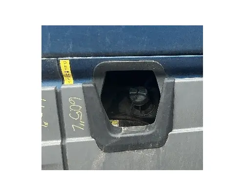 FREIGHTLINER CASCADIA DEF Tank