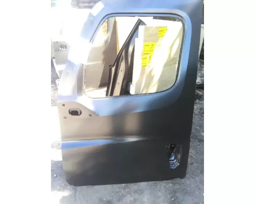 FREIGHTLINER CASCADIA DOOR ASSEMBLY, FRONT