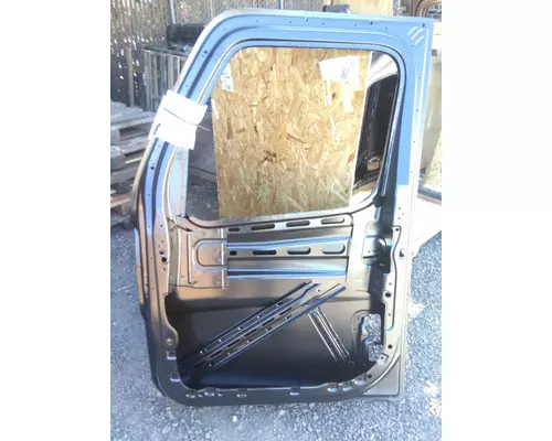 FREIGHTLINER CASCADIA DOOR ASSEMBLY, FRONT