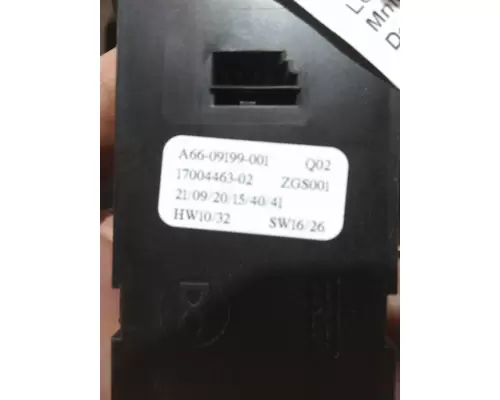 FREIGHTLINER CASCADIA DOOR ELECTRICAL SWITCH