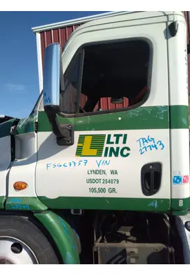 FREIGHTLINER CASCADIA DOOR-FRONT