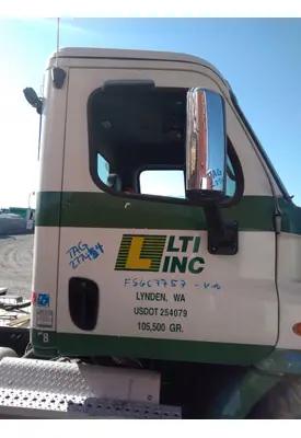 FREIGHTLINER CASCADIA DOOR-FRONT