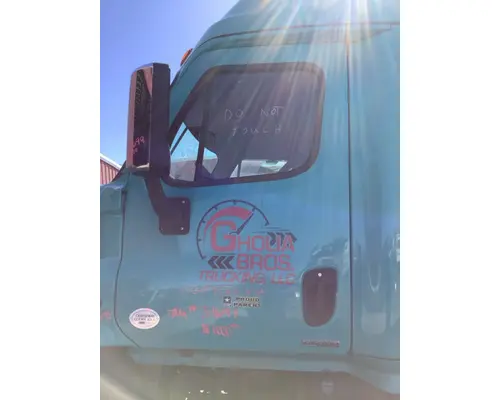 FREIGHTLINER CASCADIA DOOR-FRONT