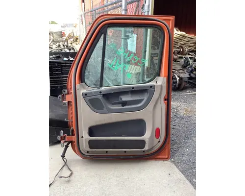 FREIGHTLINER CASCADIA DOOR-FRONT