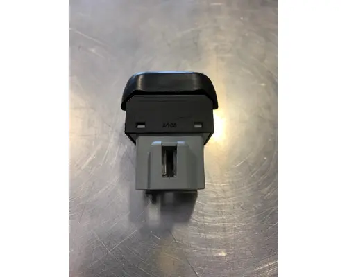 FREIGHTLINER CASCADIA DOOR SWITCH