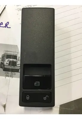 FREIGHTLINER CASCADIA DOOR SWITCH