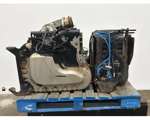 FREIGHTLINER CASCADIA DPF (Diesel Particulate Filter)