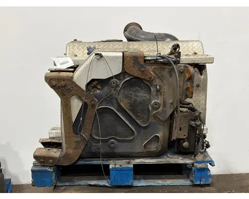 FREIGHTLINER CASCADIA DPF (Diesel Particulate Filter)