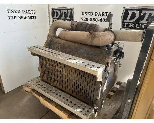 FREIGHTLINER CASCADIA DPF (Diesel Particulate Filter)