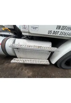 FREIGHTLINER CASCADIA DPF (Diesel Particulate Filter)