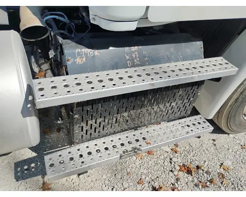 FREIGHTLINER CASCADIA DPF (Diesel Particulate Filter)