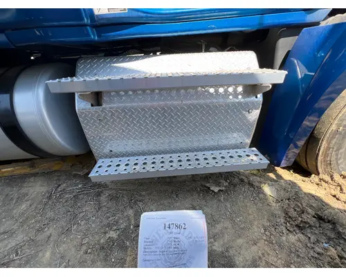 FREIGHTLINER CASCADIA DPF Cover