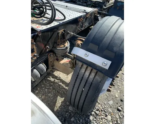 FREIGHTLINER CASCADIA DROP AXLE