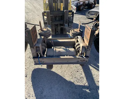 FREIGHTLINER CASCADIA DROP AXLE
