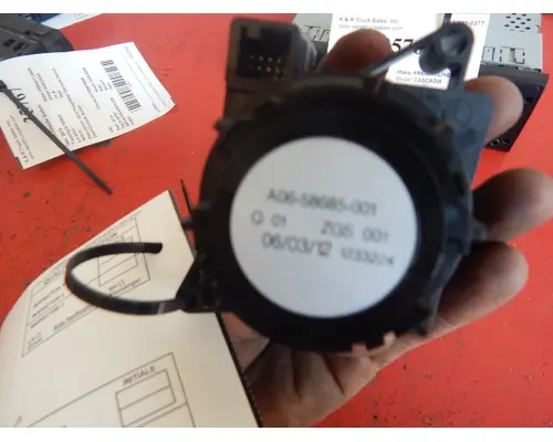 FREIGHTLINER CASCADIA Dash  Console Switch