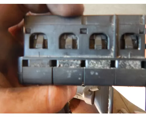 FREIGHTLINER CASCADIA Dash  Console Switch