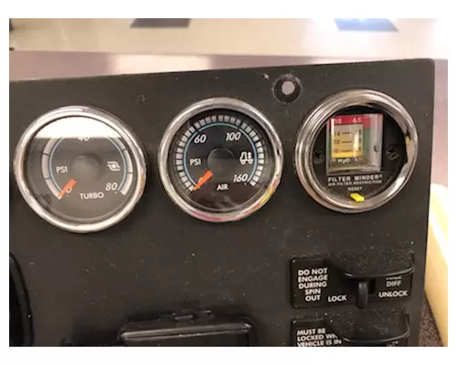 FREIGHTLINER CASCADIA Dash Panel