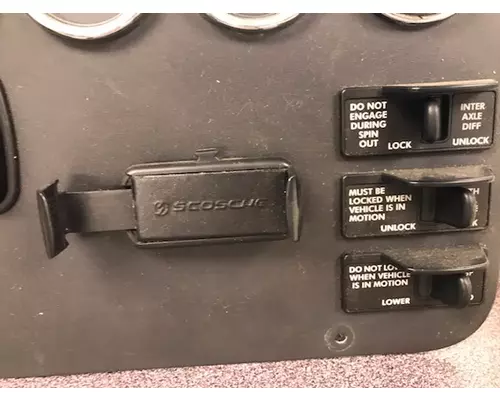 FREIGHTLINER CASCADIA Dash Panel