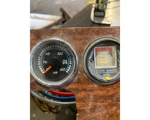 FREIGHTLINER CASCADIA Dash Panel