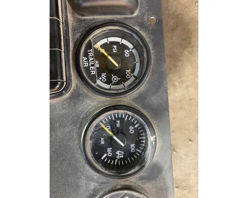 FREIGHTLINER CASCADIA Dash Panel
