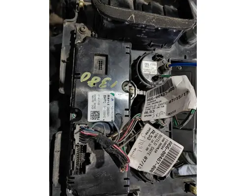 FREIGHTLINER CASCADIA Dash Panel