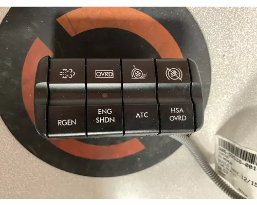 FREIGHTLINER CASCADIA DashConsole Switch