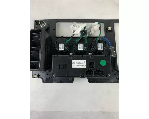 FREIGHTLINER CASCADIA DashConsole Switch