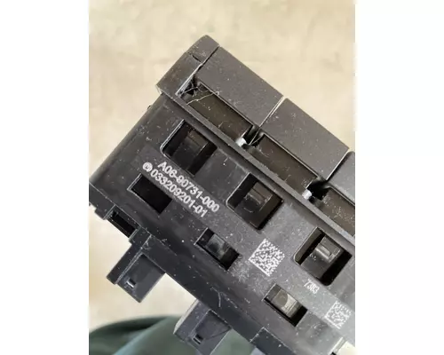 FREIGHTLINER CASCADIA DashConsole Switch