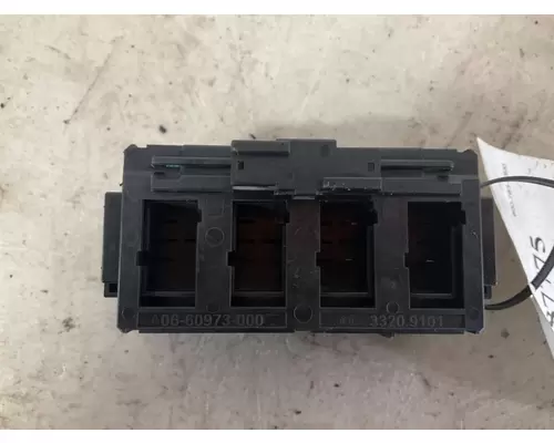 FREIGHTLINER CASCADIA DashConsole Switch