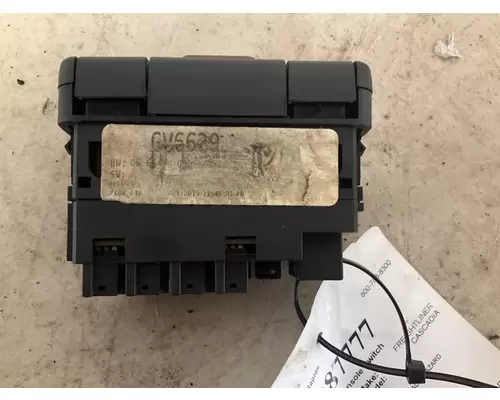 FREIGHTLINER CASCADIA DashConsole Switch