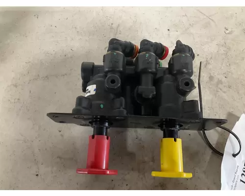 FREIGHTLINER CASCADIA DashConsole Switch