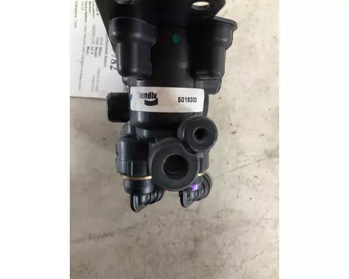 FREIGHTLINER CASCADIA DashConsole Switch
