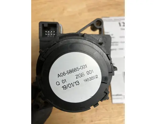 FREIGHTLINER CASCADIA DashConsole Switch