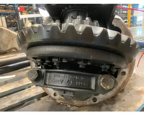 FREIGHTLINER CASCADIA Differential Assembly (Front, Rear)