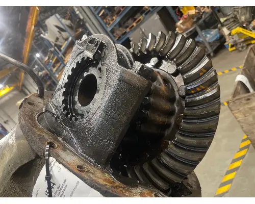 FREIGHTLINER CASCADIA Differential Assembly (Front, Rear)